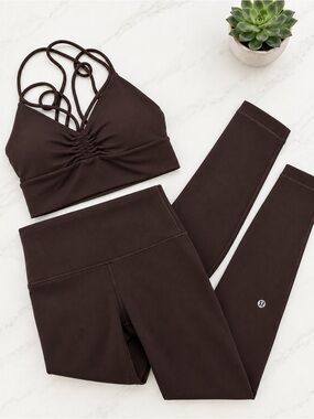 Lululemon Espresso Yoga Set Wunder Train Leggings Strappy V Neck Bra Size 4